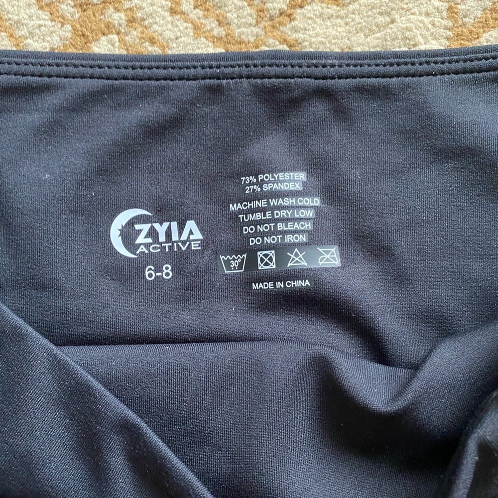 ZYIA Active Light N Tight